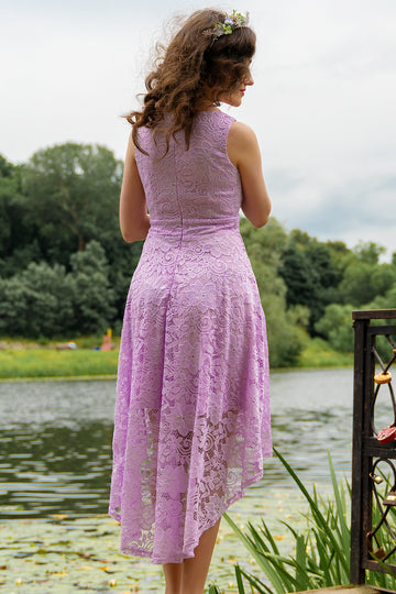 Vestido de renda com decote em v de lavanda